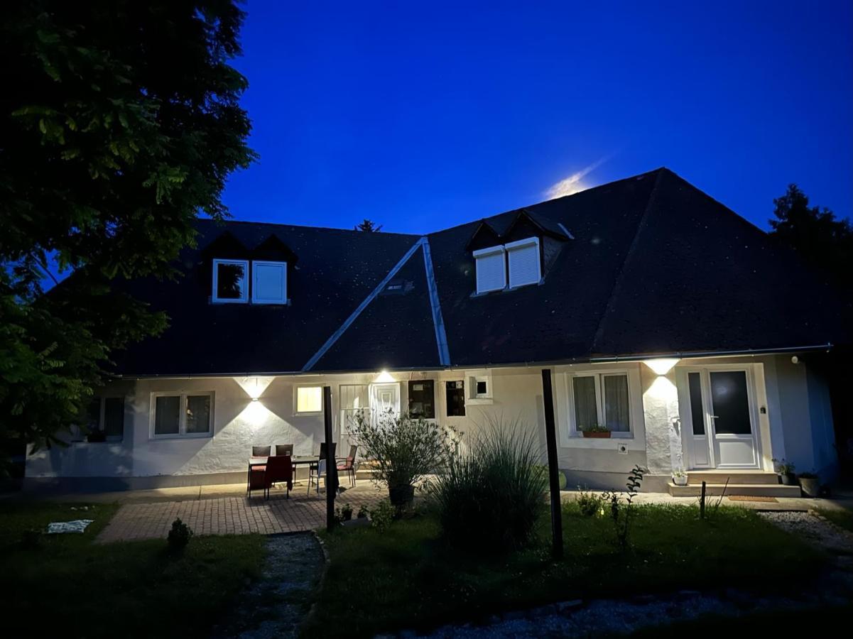 Levendulakert Siófok Apartmanház Exterior foto