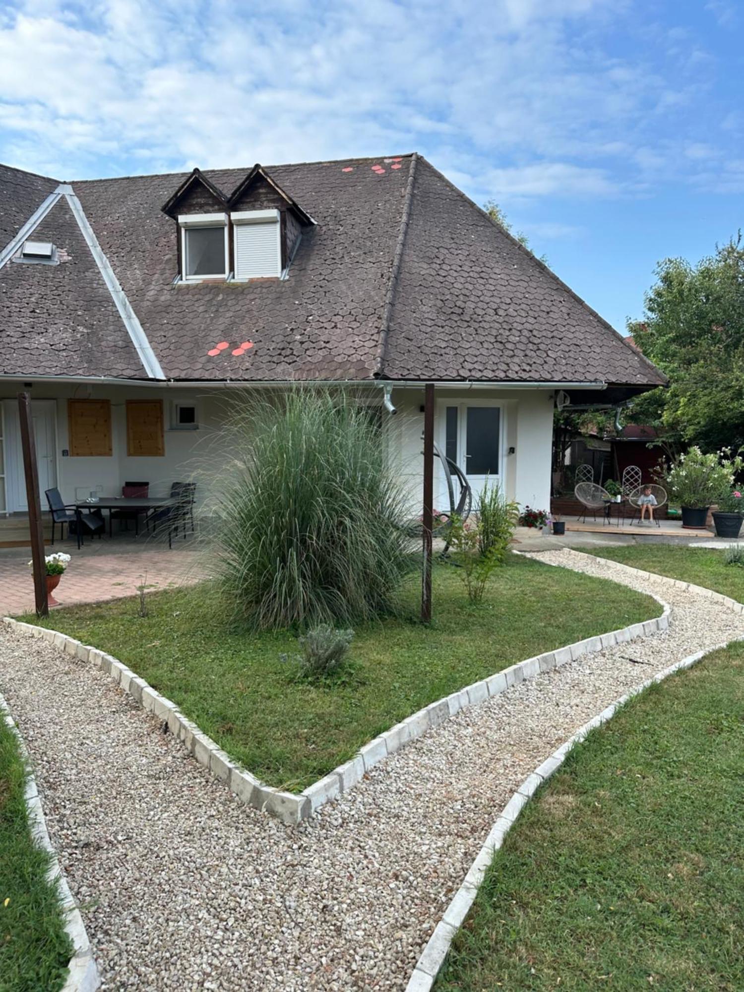 Levendulakert Siófok Apartmanház Exterior foto