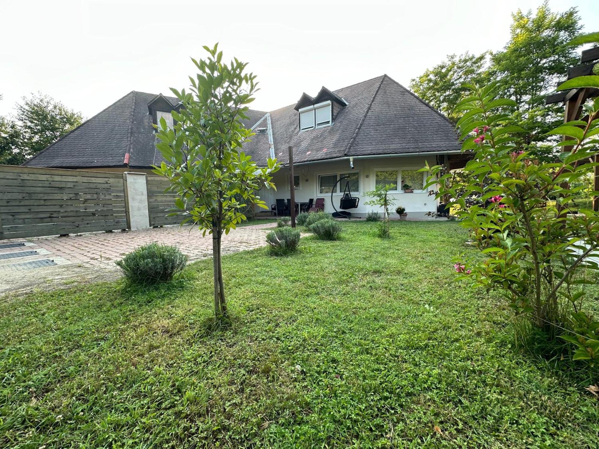 Levendulakert Siófok Apartmanház Exterior foto